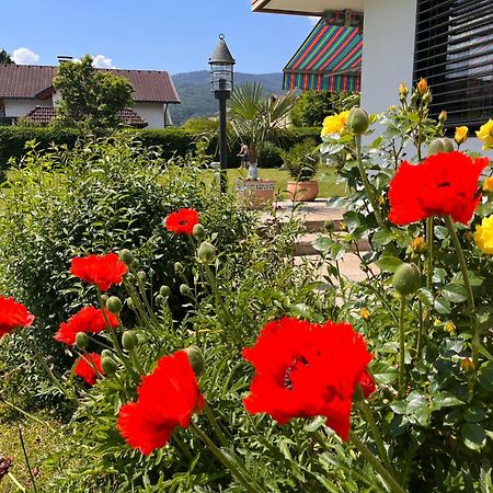 빌라흐 Haus Bergblick 아파트 외부 사진